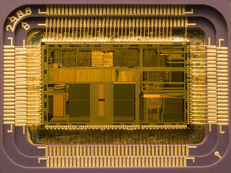 File:Integrated circuit.jpg